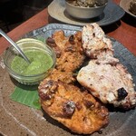 タンドールバル カマルプール 木場店 - タンドリーチキンは2種