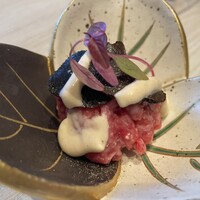 菅乃屋 銀座通り店 - 馬肉トリュフのなんとか　笑　まぐろみたいな食感！
