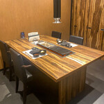 黒毛和牛ヘレ肉専門店 炭火焼肉 りきちゃん - 店内