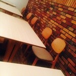 バーカロ風見鶏 - テーブル席22席