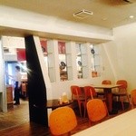 バーカロ風見鶏 - カウンター5席　素敵な間仕切り