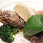 ぽわぶる - 真イワシのフリット、レモンをかけバジルの香り