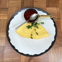 ザ タヴァン グリル＆ラウンジ - 