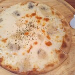 AND...You　公津の杜 - ゴルゴンゾーラチーズと蜂蜜のピザ