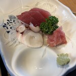 とん㐂 - 刺身　マグロ、中落ち、タコ