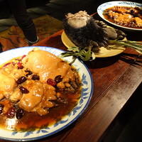 虎萬元 南青山店 - ツキノワグマとヒグマの掌（手）