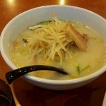 台湾料理 昇龍 - セットのとんこつラーメン