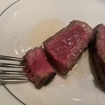 ウルフギャング・ステーキハウス - 理想的なミディアムレア！