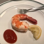 ウルフギャング・ステーキハウス - 巨大なシュリンプカクテル！