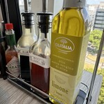 ザ オイスタールーム - レモン風味のオリーブオイル