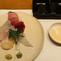 心づくし　いなせ - お造り、マグロ、スズキ、バイ貝、赤イカ、カワハギ、コチ、アイナメ
