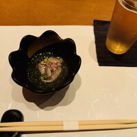 心づくし　いなせ - 先付、カツオとモズクのあえ物