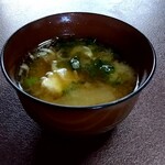 鮨まさ - アラがタップリ入っていて魚の旨味が凝縮!!具も多いのが嬉しい♪