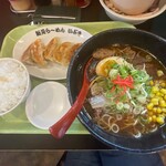 新見ら～めん いぶき - 千屋牛ラーメン￥950 定食¥400
                                by masakun 