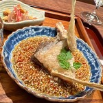 KOBAYASHI - 甘鯛の油淋ソース。ネギと生姜の超絶微塵切り。1mm角と決まっているようです。これはウンマイ！飲めるソースでしたヾ(≧▽≦)ﾉ