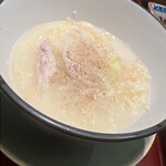 KOBAYASHI - 更に白トリュフオイルを追加。鶏白湯とジャスミンライスの香りに合う