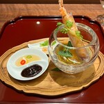 KOBAYASHI - 才巻海老を春巻に包んで揚げて、それをさらに生春巻きで巻きなおしました。薬味は北ベトナムの甘酢ソース、南ベトナムの味噌ソースです