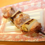 やきとり 三鈴 - もも肉とねぎの甘味が抜群！自慢のねぎま。