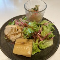 モダンチャイニーズブラッセリ― HALOW - 