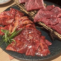 純和牛焼肉 無限亭。 - 