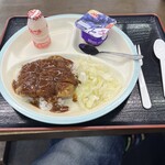 本家かつめし亭 - お子様メニュー　小学校低学年までかな。これにおもちゃがついて来る