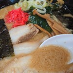 ニューとん太 - 濃厚 豚骨系スープ