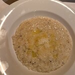 アントニオ デル ポライオーロ - （トリュフのリゾット）トリュフはあまり見えないが美味しかった