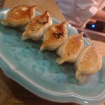 手作り餃子の店 吉春 - 