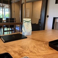 鰻花房 - 店内