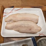 炭火焼濃厚中華そば 大覇道 - チャーシュー　トロトロチャーシューです