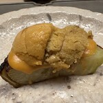 徳ㇵ本也 - 熱々ジューシーな賀茂茄子が雲丹の香りを引き立てます。とろける美味しさです。