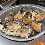 OLLE - カンジャンケジャン、身にかぶりつきます♪