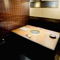 和牛とタン 焼肉 とみ 新橋本店 - 