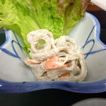 お福さんのひっぱりうどん - ふくしまゴンボ麺￥８００　付いてくるサラダもゴンボ麺使用