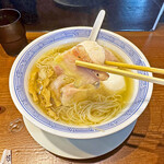 らぁめん 信 - モモと胸の2種の鶏チャーシュー