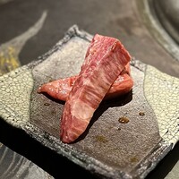 長者町 焼肉 輪心 - 和牛リブマキ
