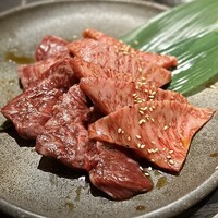 長者町 焼肉 輪心 - 輪心の特選ロース,和牛はらみ