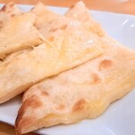 MAHA LAXMI - チーズナン