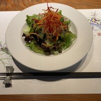 築地鉄板焼 Kurosawa - コースのサラダ