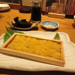 酒処 はな田 - 料理写真:板ウニ(赤ウニ・愛媛八幡浜) 4680円