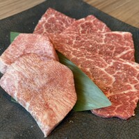 焼肉うしごろ 新宿三丁目店 - 