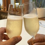 NALA - シャンパン