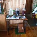 splendore - セルフサービスコーナー(レモン水・バタフライピーティー・ルイボスティー)