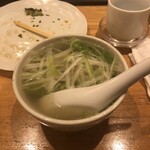 牛タンの笑や - テールスープ