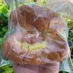 石井製パン - 料理写真:二色パン　150円(税込)