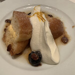 ヌガ - ラム酒風味のババ