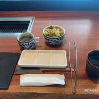 渋谷焼肉 KINTAN - スープとサラダ