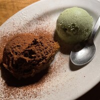 カルネジーオ イースト - 