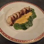 Oil  - タコのグリル焼き、レンズ豆のソース