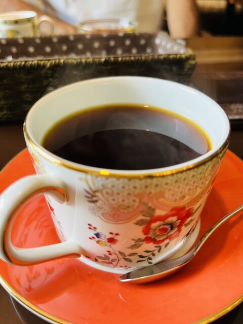 焙煎屋珈琲店 &ndash; 七日町 | 会津若松の自家焙煎カフェでくつろぎのひととき